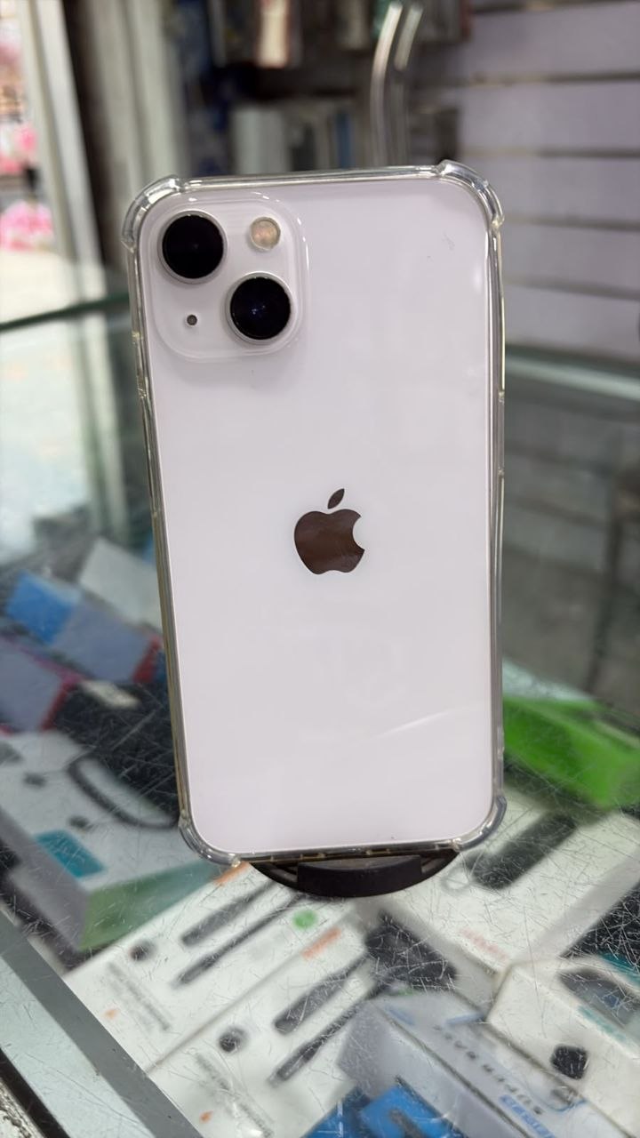 iPhone 13 - صورة 1
